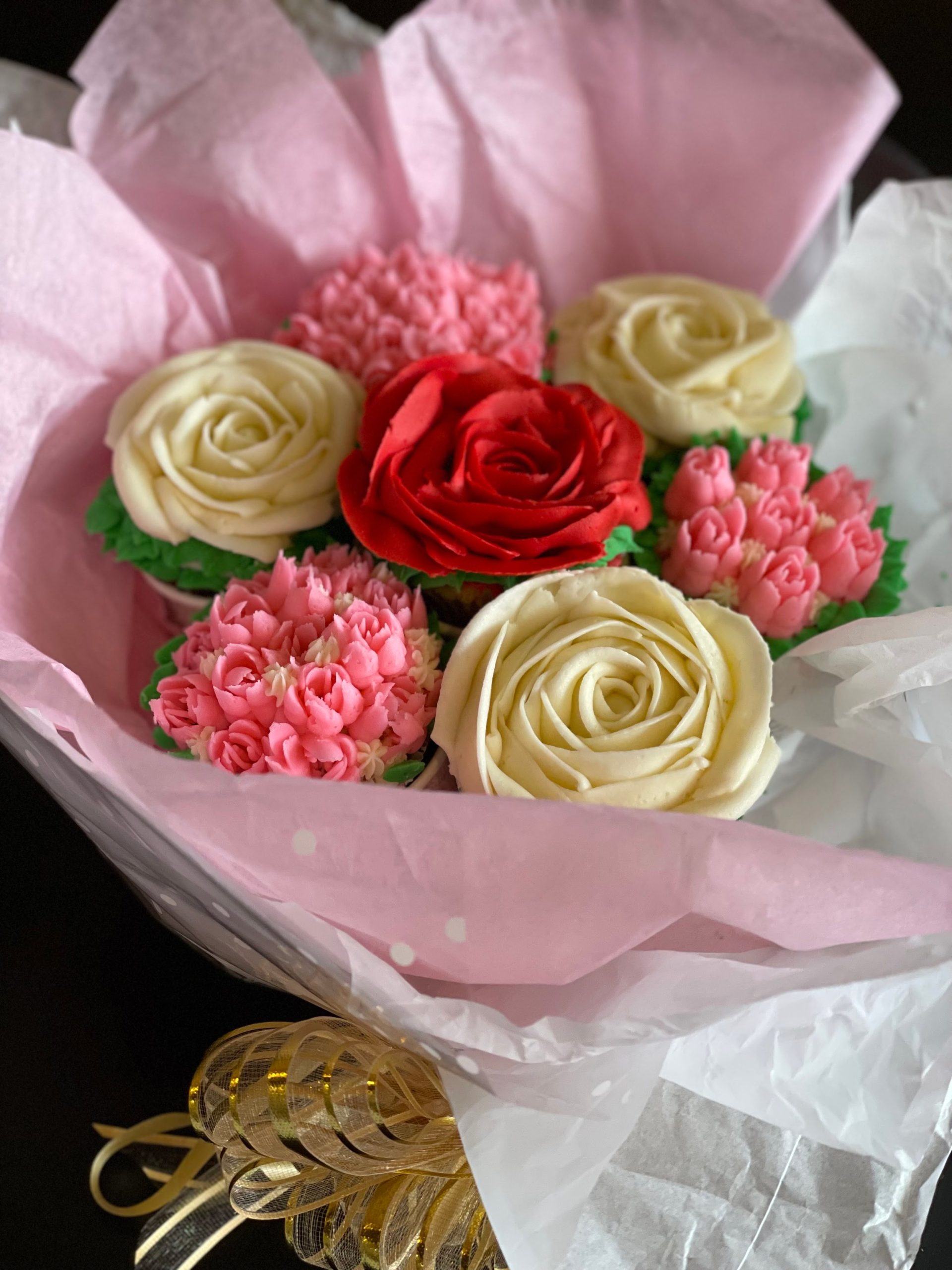 Val-Cupcake bouquet
