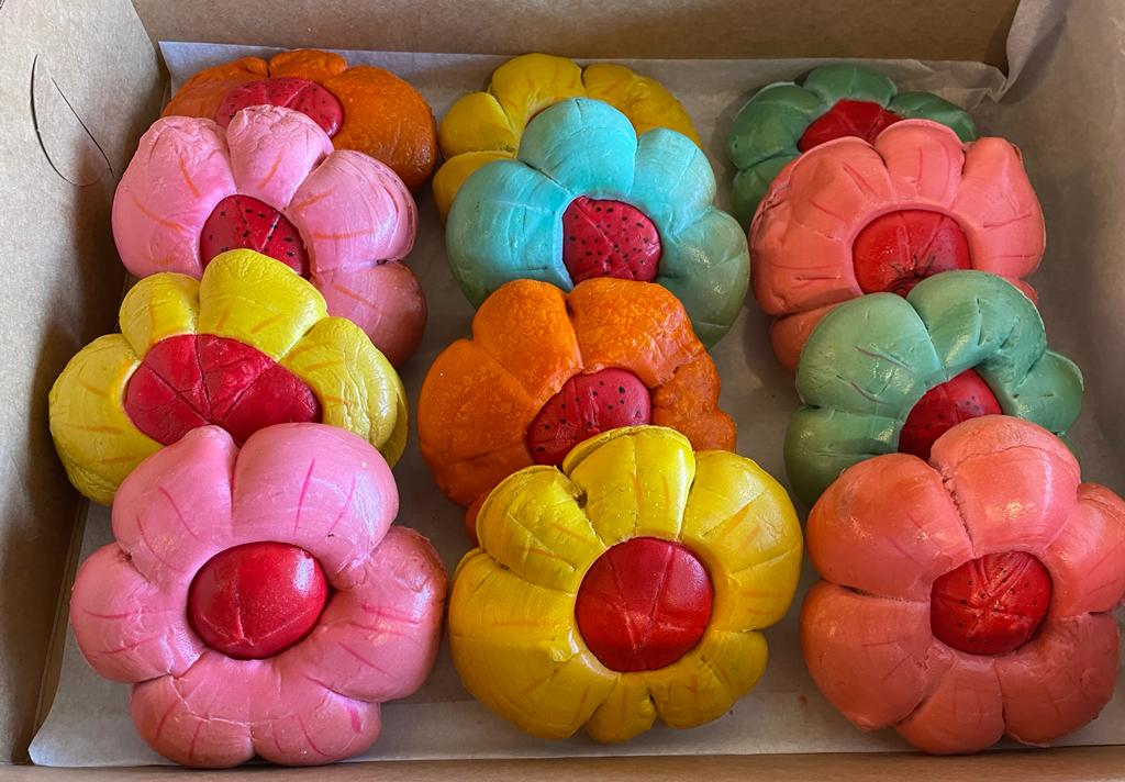Baby shower flower shaped bagels