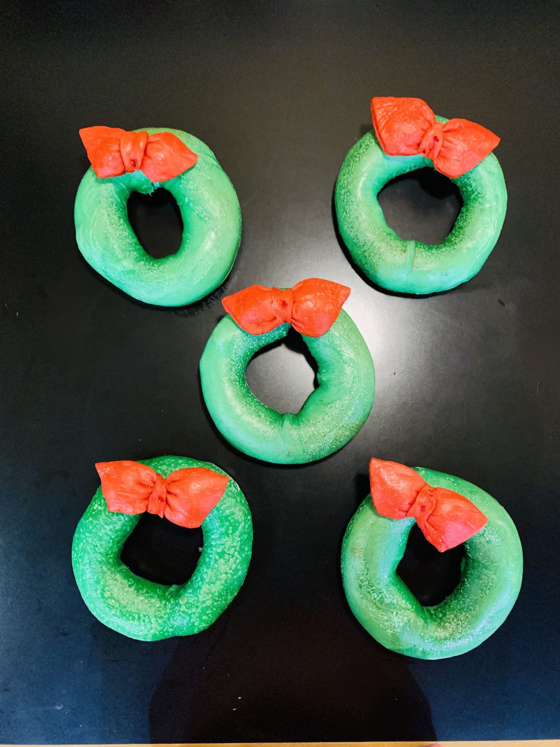 Wreath bagel