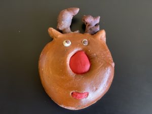 H-Reindeer Bagel-min